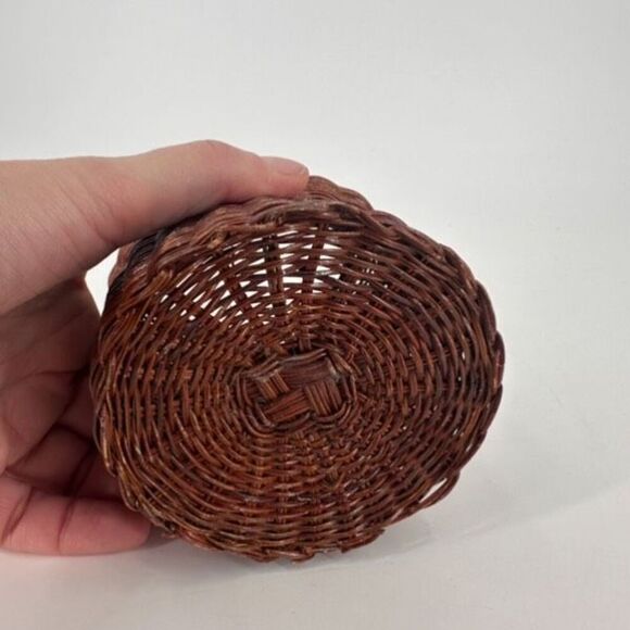 Vintage Wicker Rattan Woven Potpourri Basket Owl Collectible Adirondack Camp - Picture 9 of 11